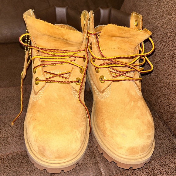 Aunthentic Kids Timberland Waterproof Boots Color:Wheat NuBuck - Picture 2 of 6
